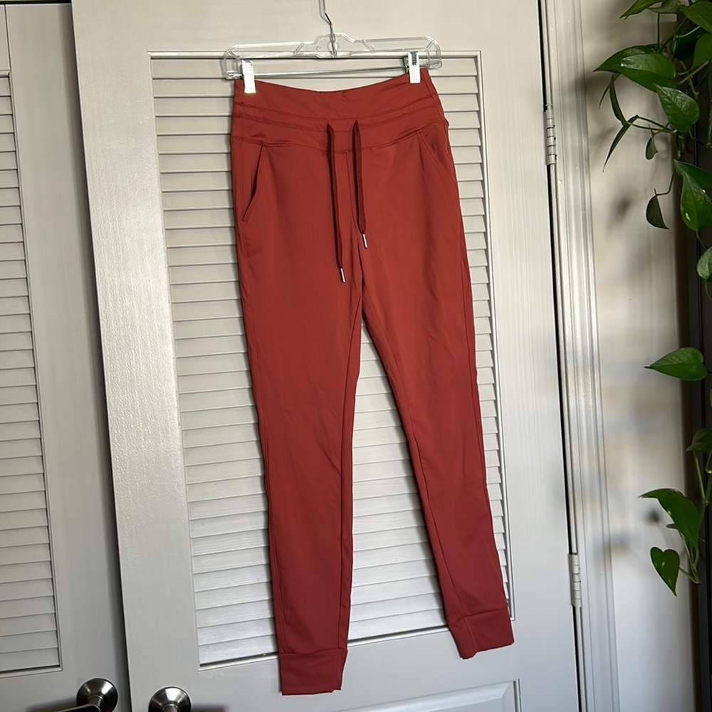 High Rise Joggers with Pockets